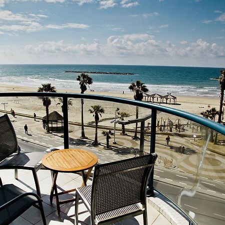 Ocean Front Apartments First Line To The Beach Tel Aviv Bagian luar foto